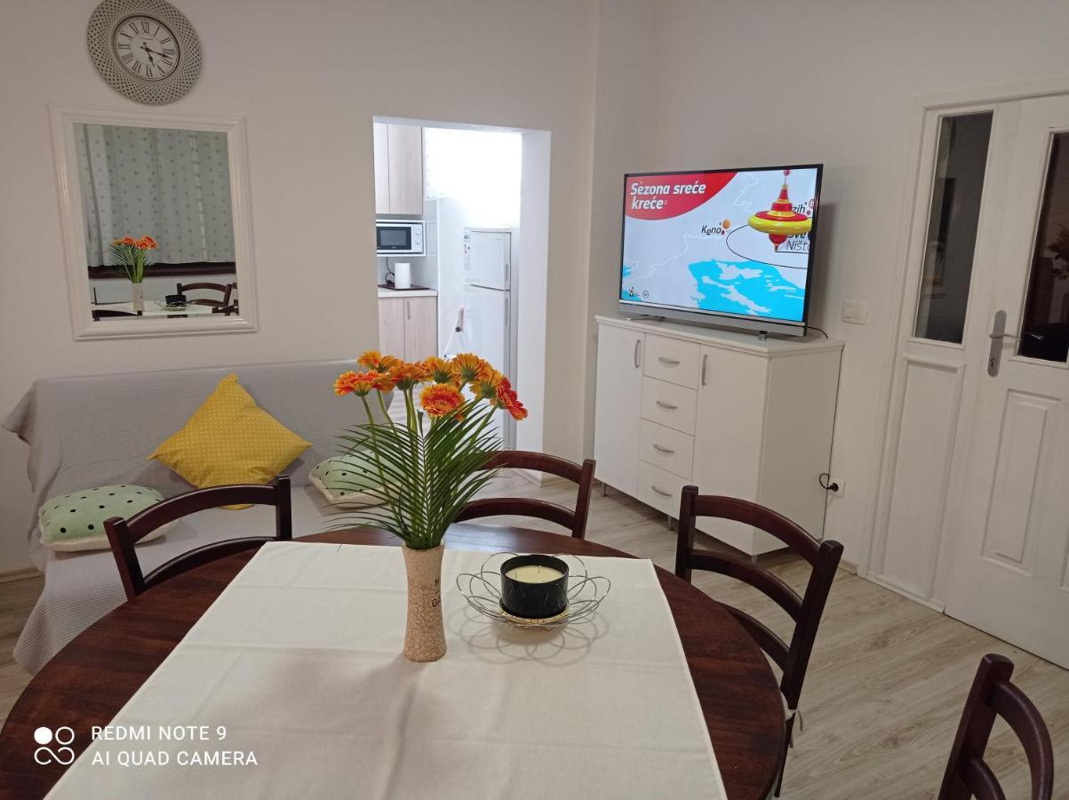 Studio Apartman Sonja Otočac Екстериор снимка